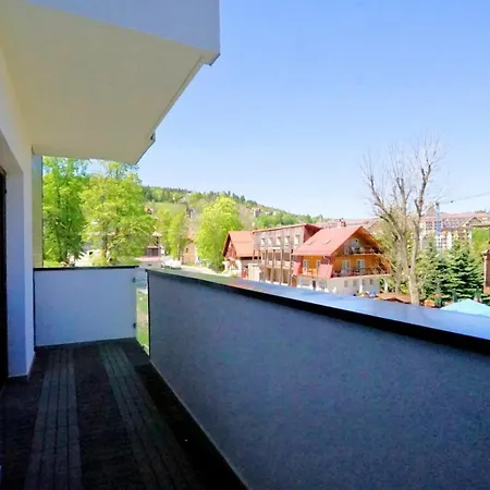 Z Tarasem Karkonoska - Apartamentuj Апартаменты *