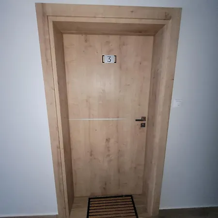 Apartman Z Tarasem Karkonoska - Apartamentuj